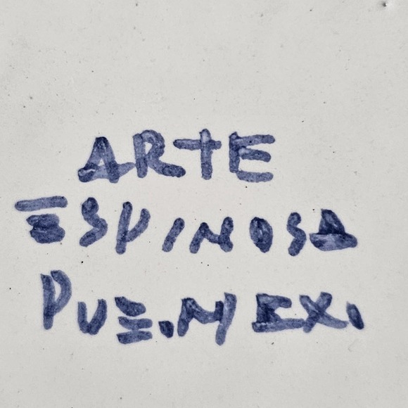 Talavera Arte Espinosa HNOS Pue Mexico Handmade Wall Plate Floral Butterfly 8.5" - Picture 5 of 6